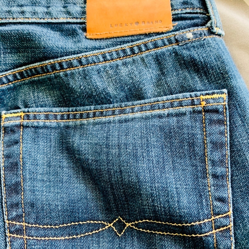 Jeans - Picture 3 of 6